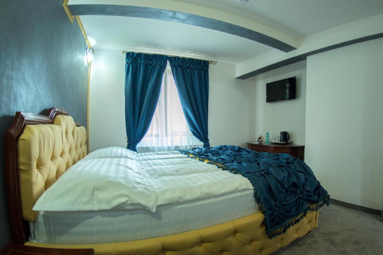 Voila Inn Predeal Bagian luar foto